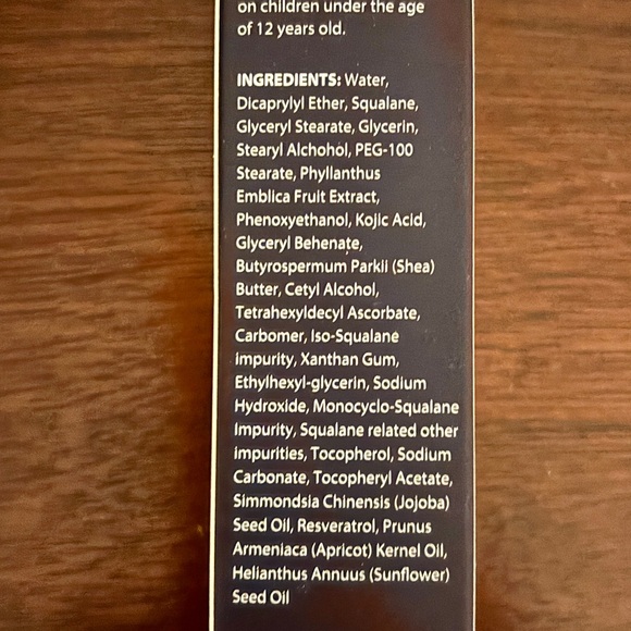 Dark Spot Corrector for Face & Hands - Picture 2 of 3